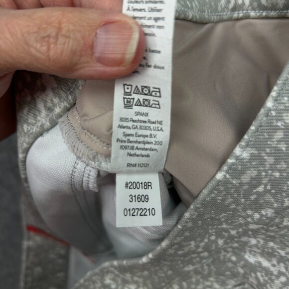Spanx Jean-Ish Pull On Ankle Leggings Women's Size Medium White Gray Print NWT - Picture 10 of 14